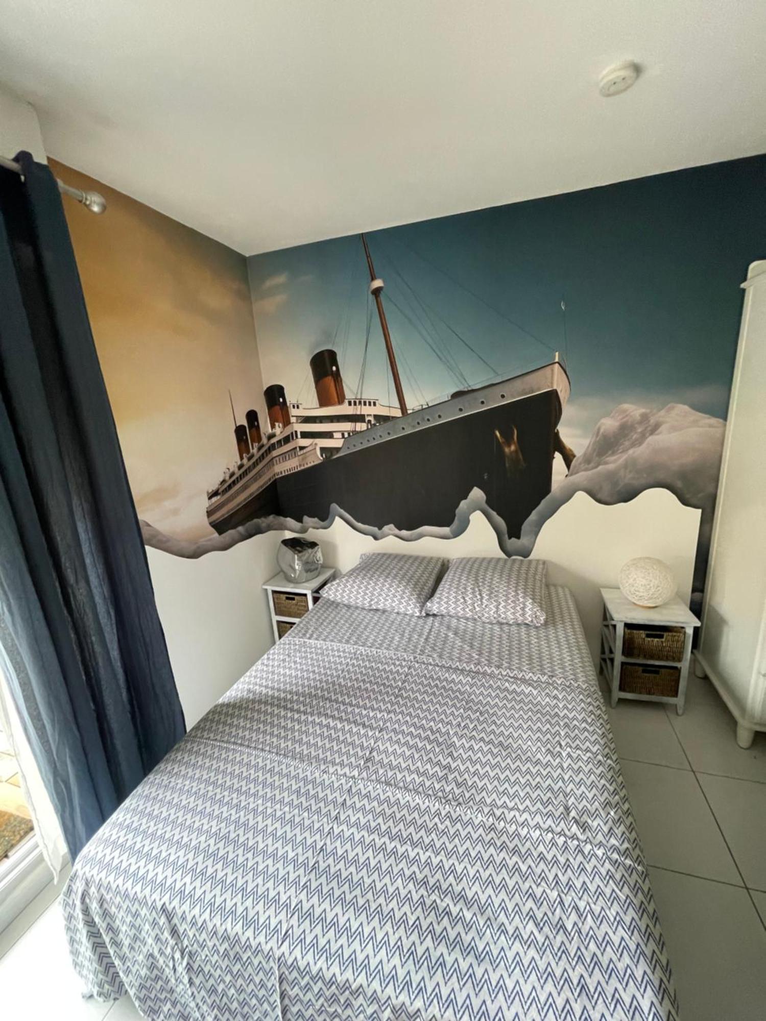Titanic A Bord - Terrasse - Face Gare Apartment
