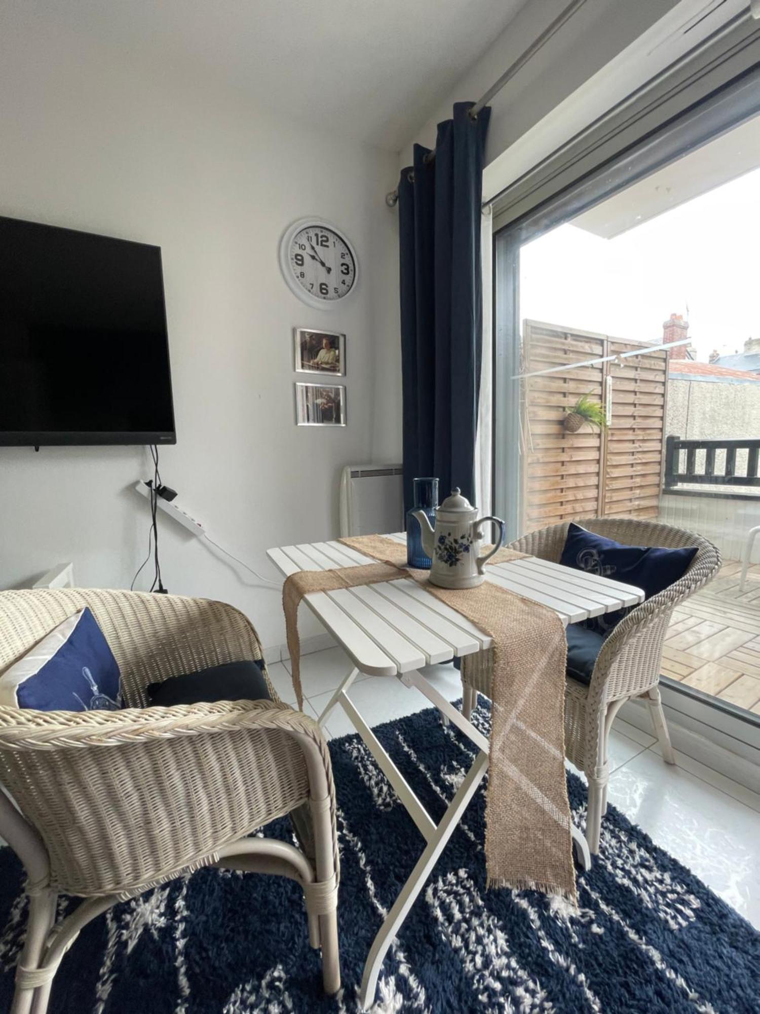 Apartment Titanic A Bord - Terrasse - Face Gare Deauville